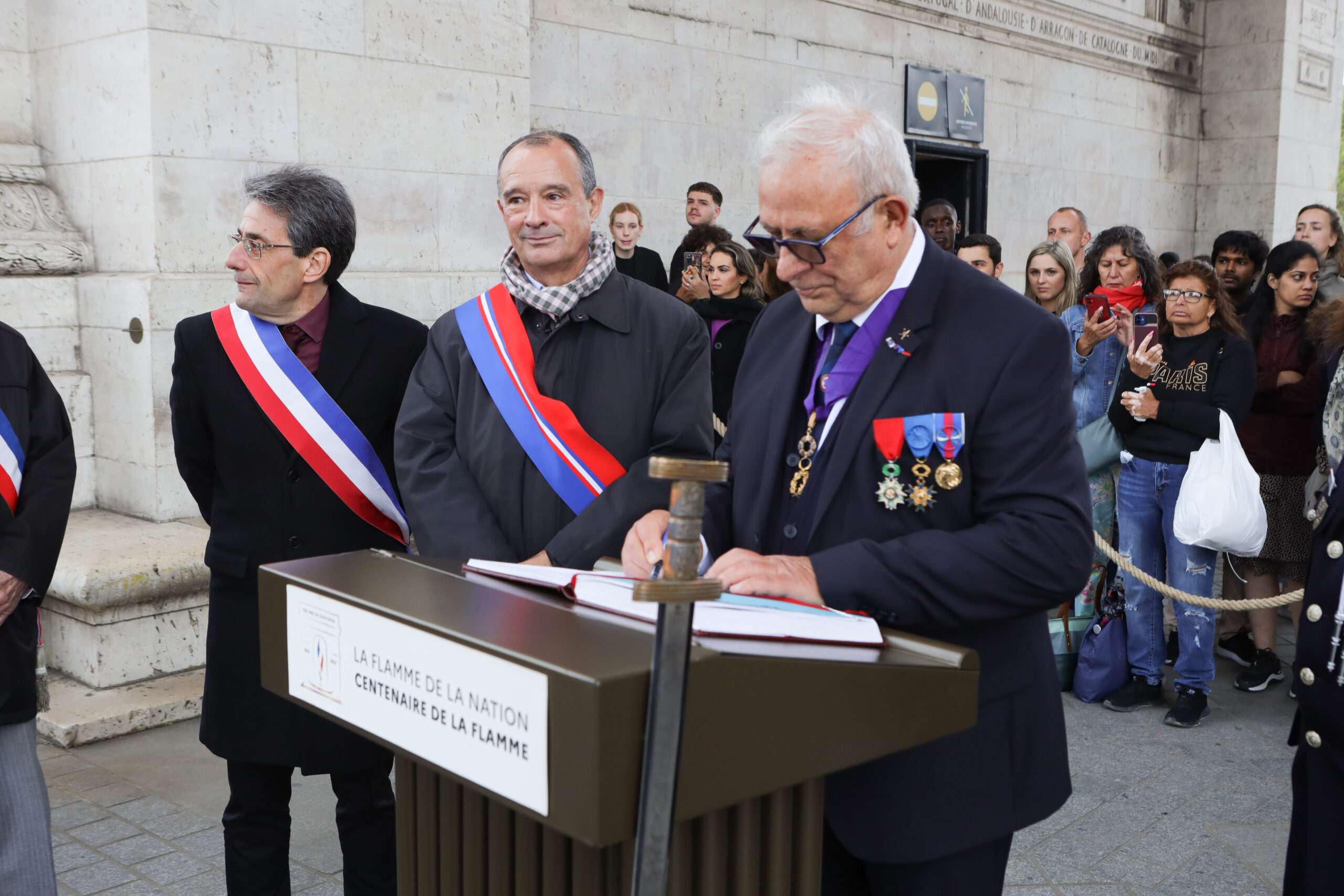 CEREMONIE ARC DE TRIOMPHE