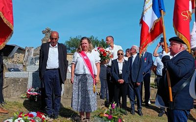 HOMMAGE aux HARKIS -SIREUIL 24-